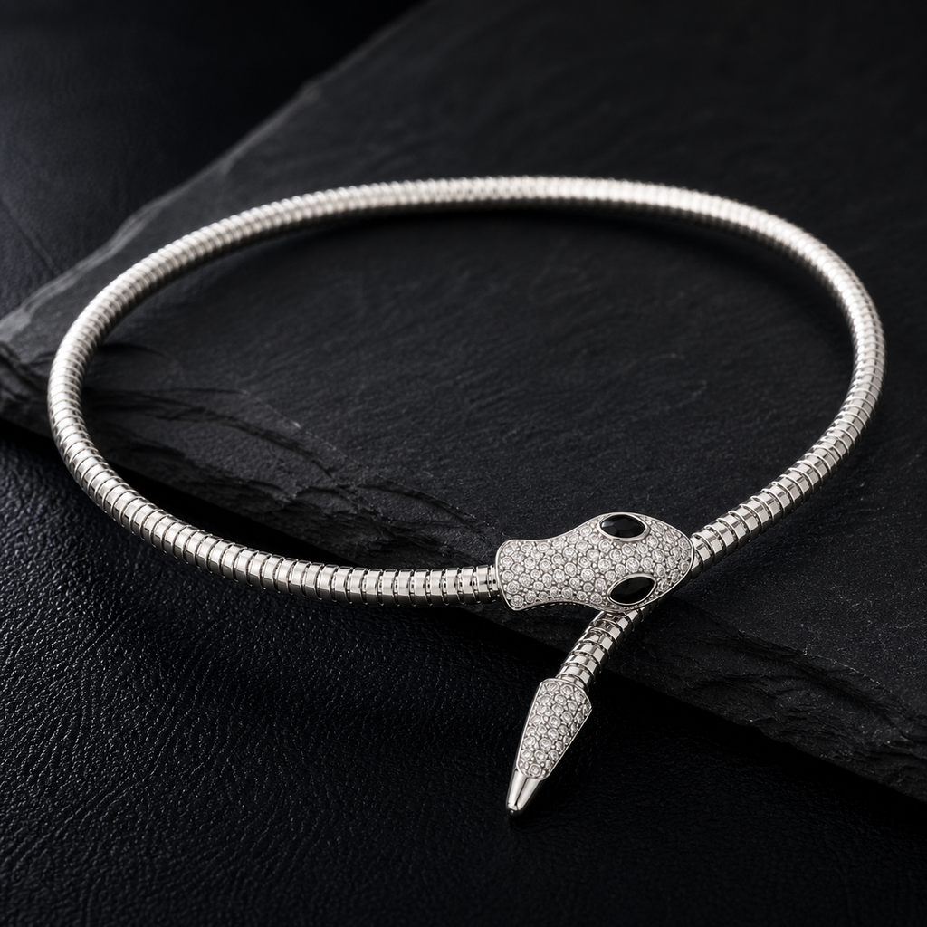 Serpentina Noir Necklace